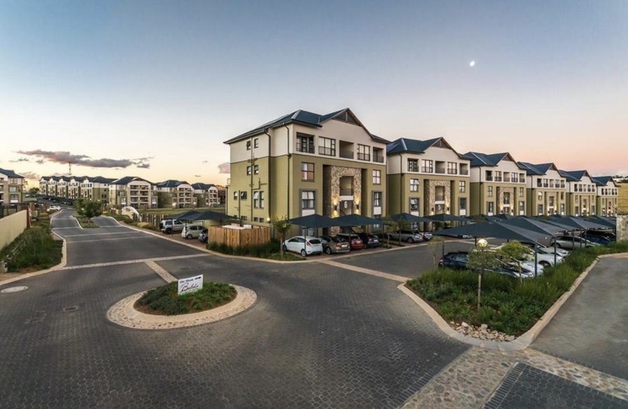 To Let 2 Bedroom Property for Rent in Waterfall Gauteng