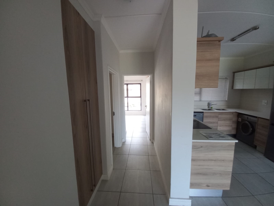 To Let 2 Bedroom Property for Rent in Waterfall Gauteng
