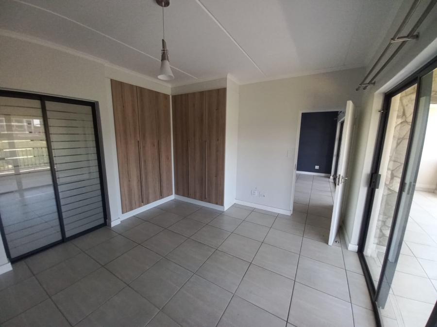 To Let 2 Bedroom Property for Rent in Waterfall Gauteng