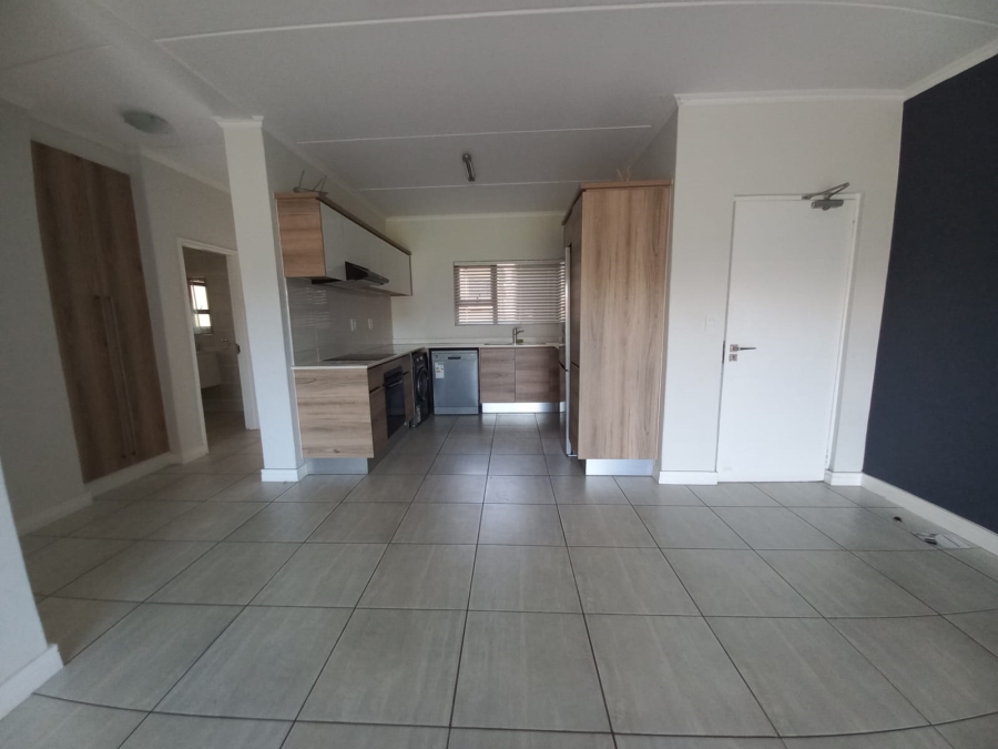 To Let 2 Bedroom Property for Rent in Waterfall Gauteng