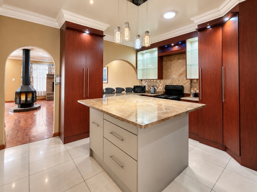 2 Bedroom Property for Sale in Three Rivers Gauteng
