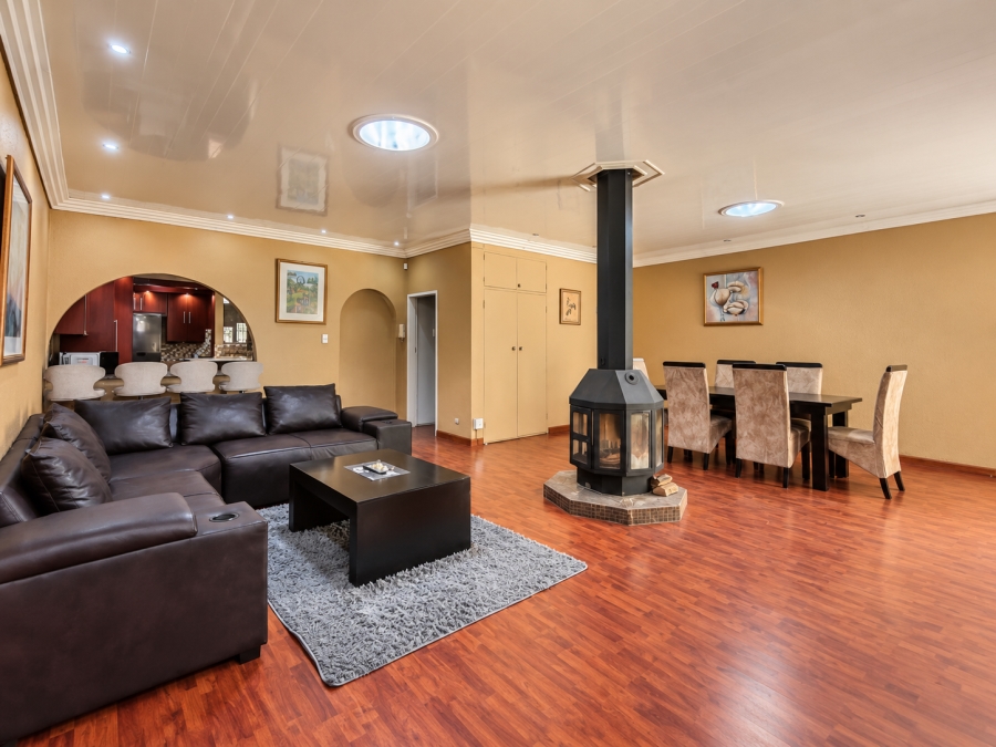 2 Bedroom Property for Sale in Three Rivers Gauteng