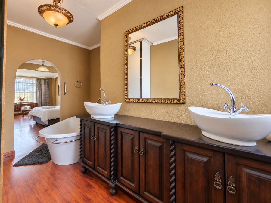 2 Bedroom Property for Sale in Three Rivers Gauteng