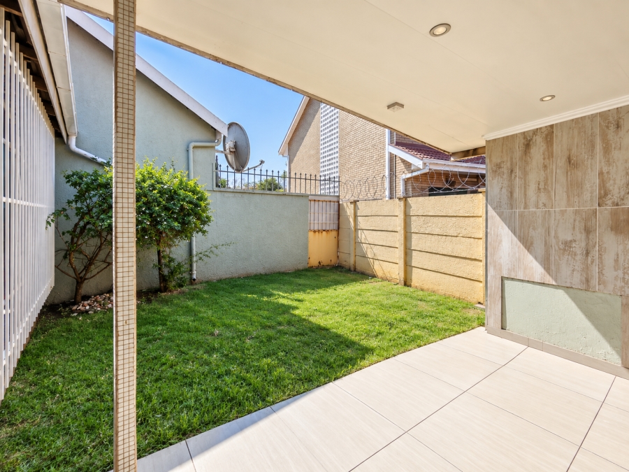2 Bedroom Property for Sale in Three Rivers Gauteng