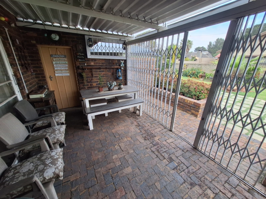 3 Bedroom Property for Sale in Vanderbijlpark Sw 2 Gauteng