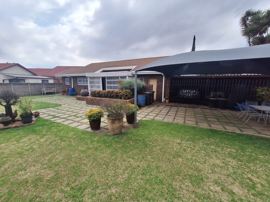 3 Bedroom Property for Sale in Vanderbijlpark Sw 2 Gauteng