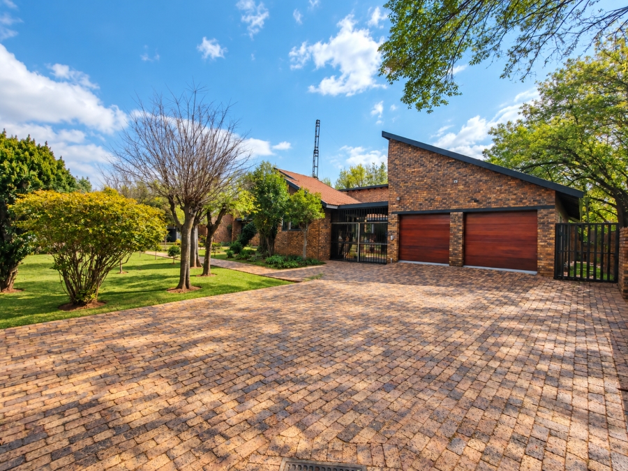 4 Bedroom Property for Sale in Three Rivers Proper Gauteng