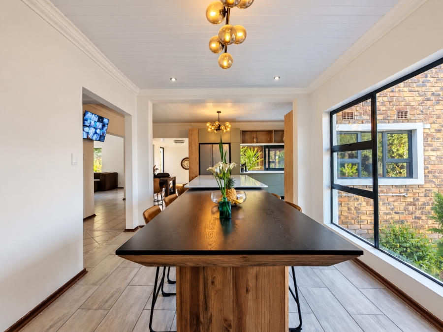 4 Bedroom Property for Sale in Three Rivers Proper Gauteng
