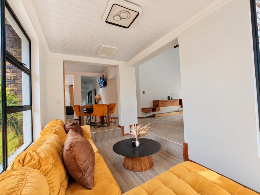 4 Bedroom Property for Sale in Three Rivers Proper Gauteng
