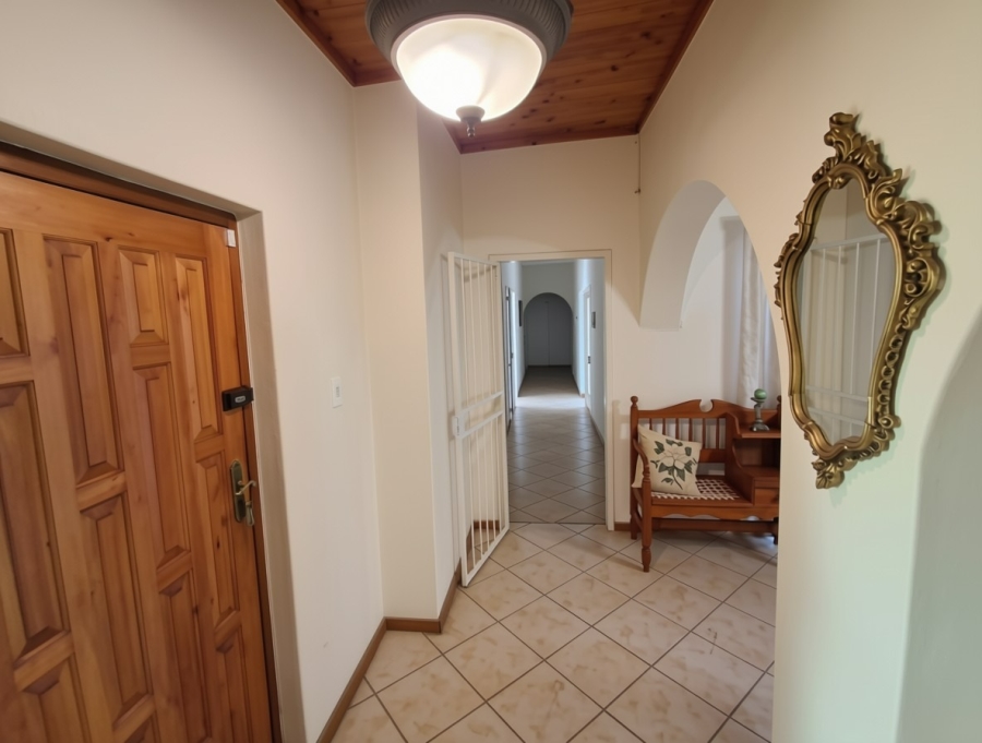 7 Bedroom Property for Sale in Florauna Gauteng