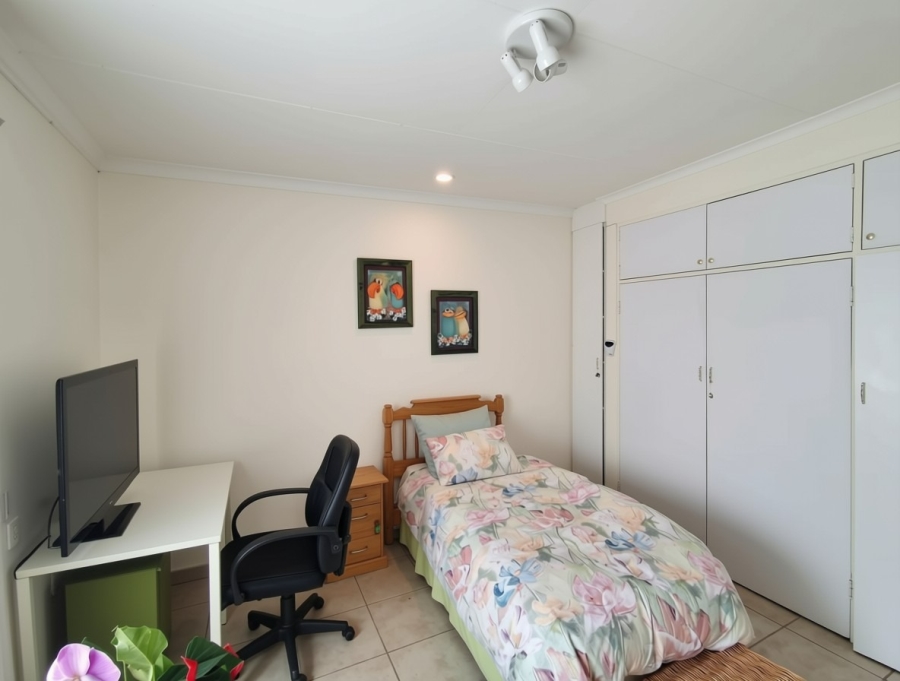 7 Bedroom Property for Sale in Florauna Gauteng
