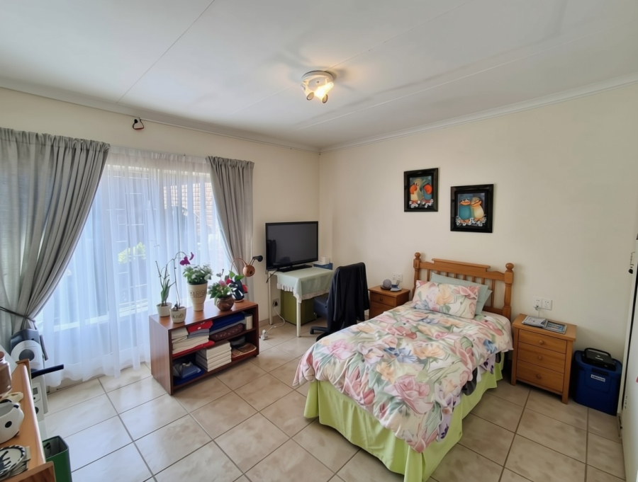 7 Bedroom Property for Sale in Florauna Gauteng