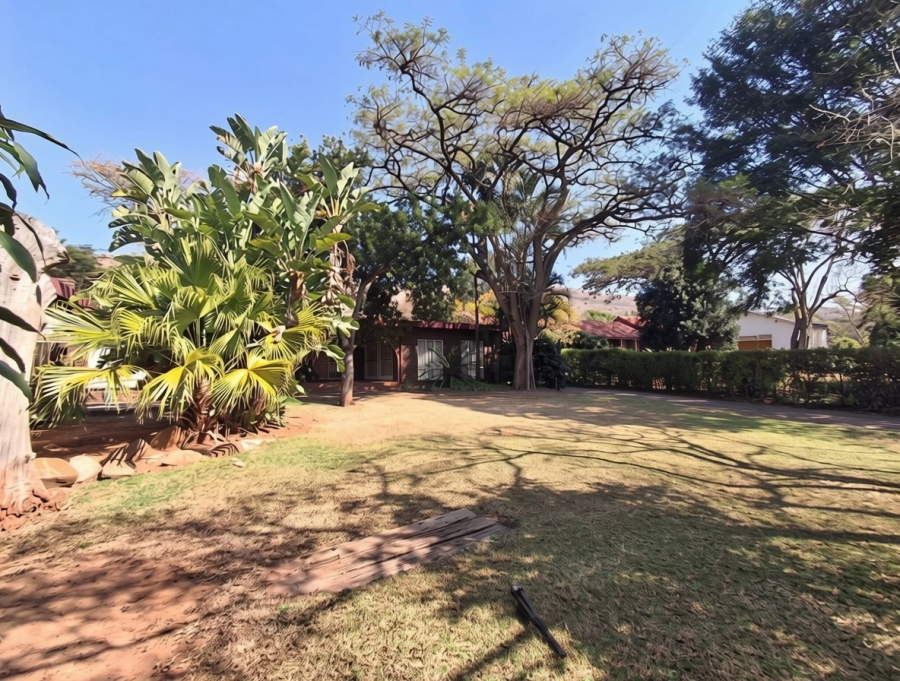 7 Bedroom Property for Sale in Florauna Gauteng