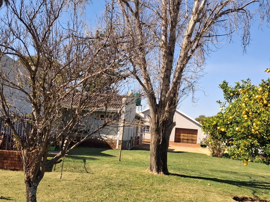 3 Bedroom Property for Sale in Hornsoord A H Gauteng