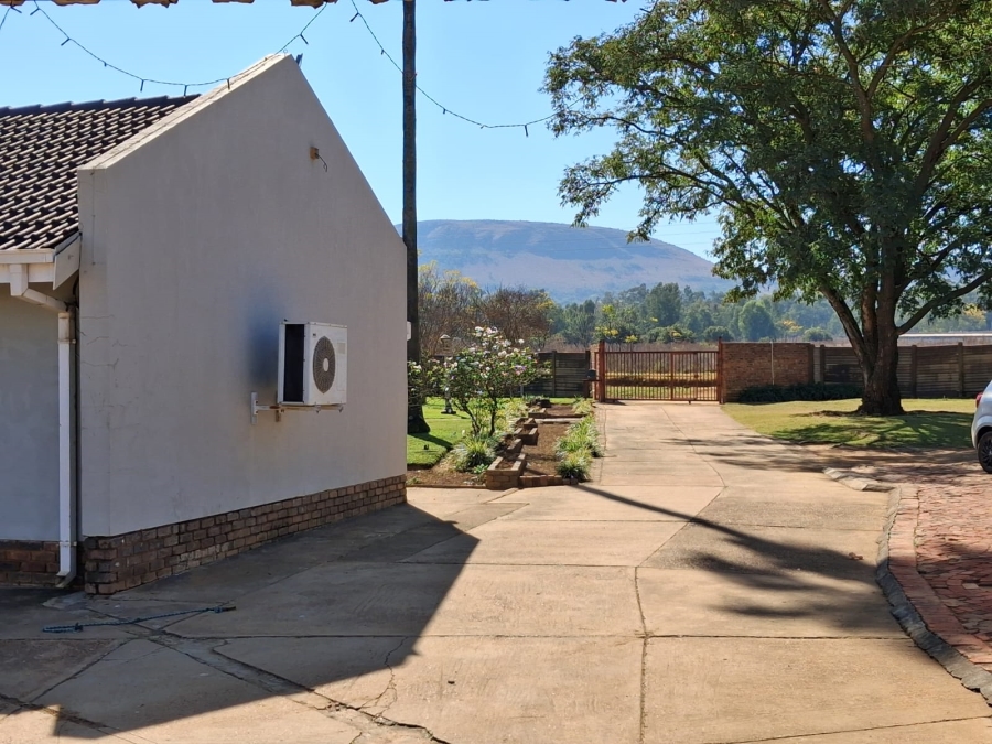 3 Bedroom Property for Sale in Hornsoord A H Gauteng