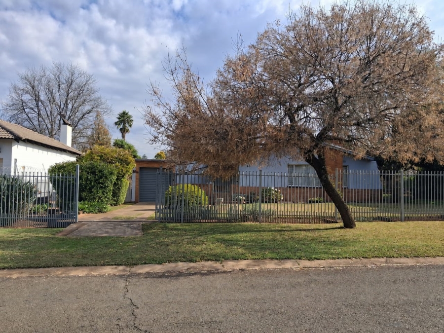 3 Bedroom Property for Sale in Valhalla Gauteng