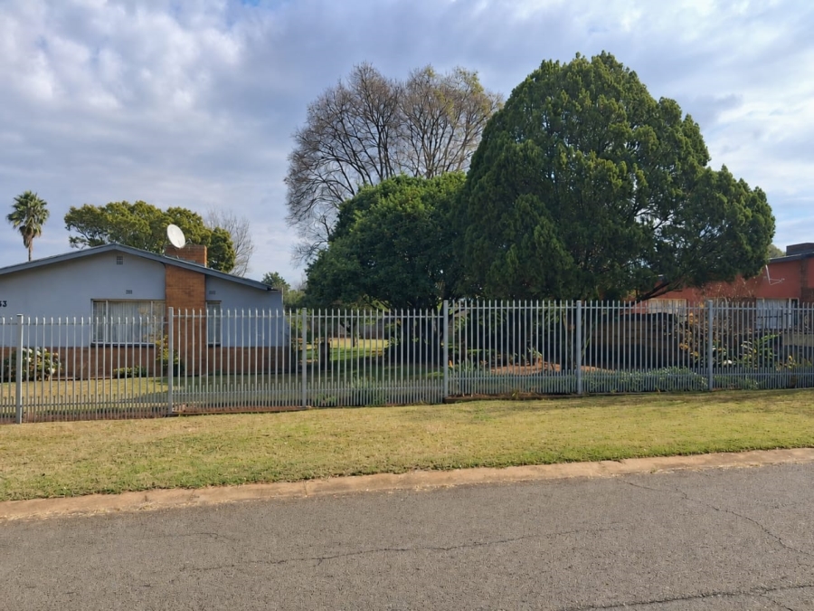 3 Bedroom Property for Sale in Valhalla Gauteng