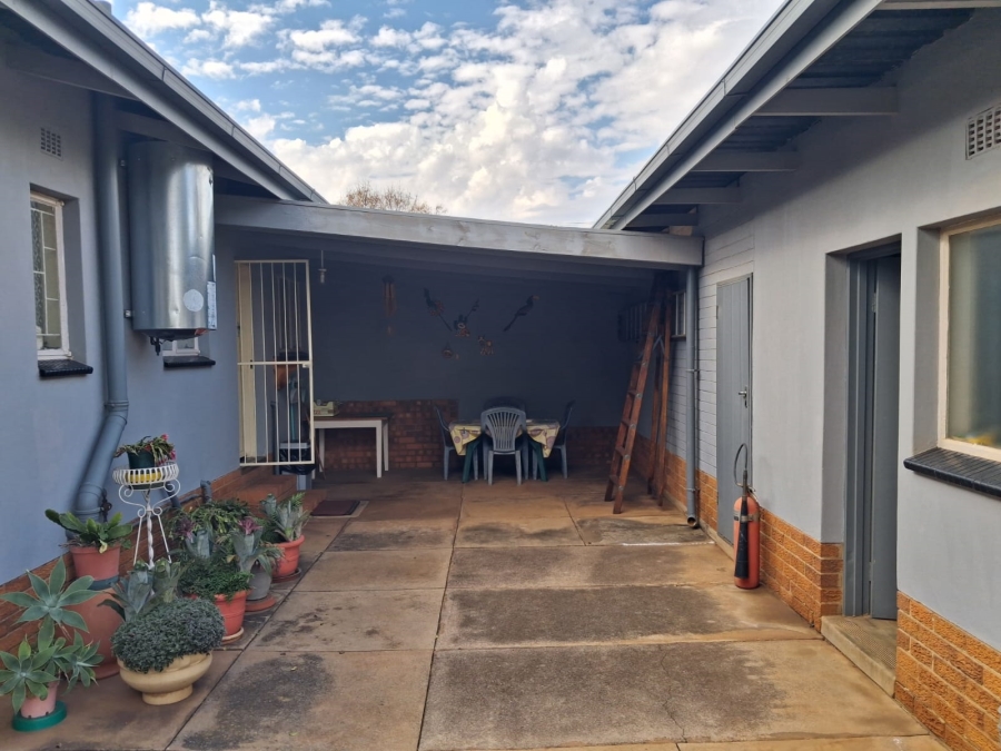 3 Bedroom Property for Sale in Valhalla Gauteng