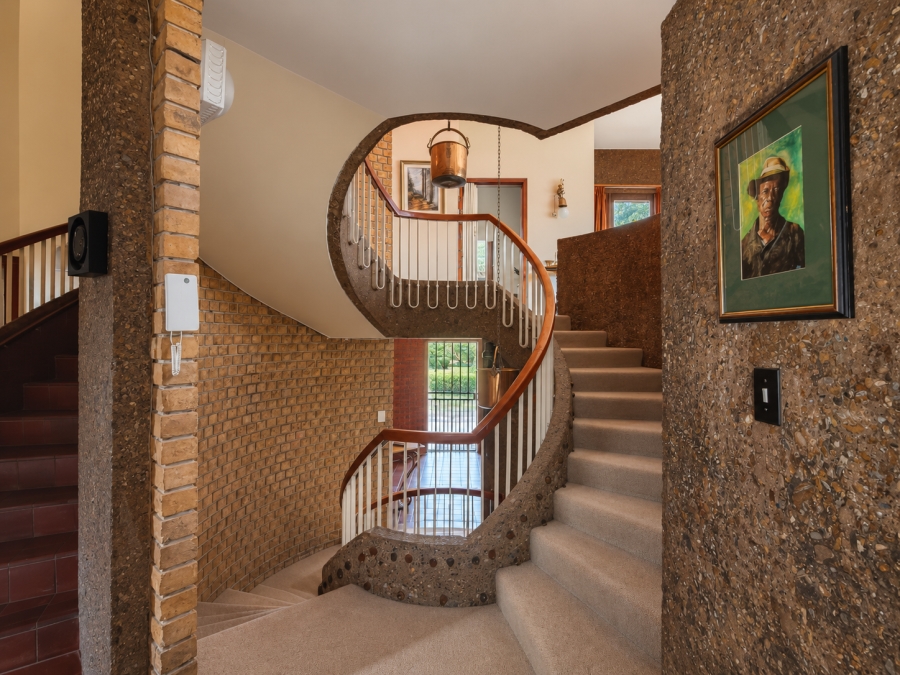 6 Bedroom Property for Sale in Three Rivers Gauteng