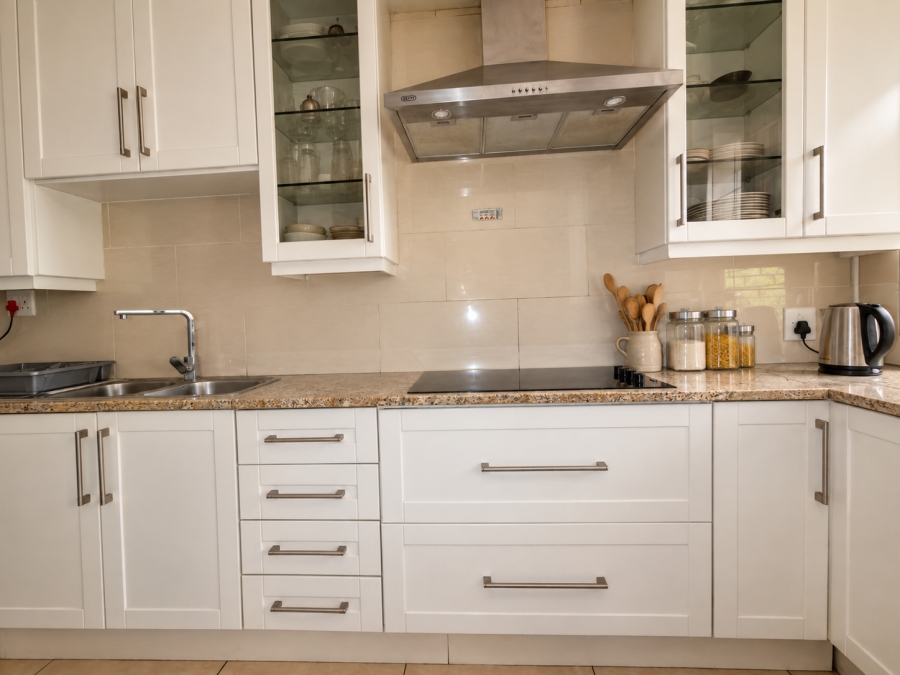 6 Bedroom Property for Sale in Three Rivers Gauteng