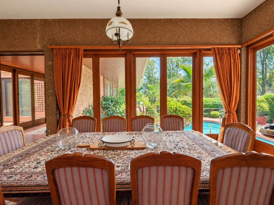 6 Bedroom Property for Sale in Three Rivers Gauteng