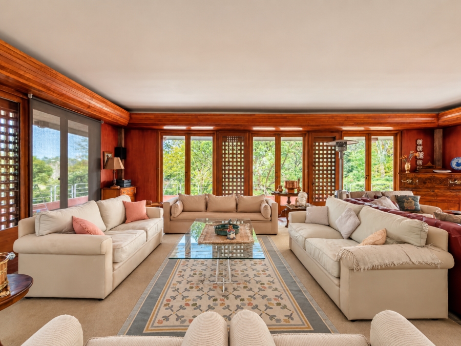 6 Bedroom Property for Sale in Three Rivers Gauteng
