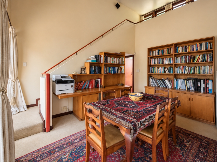 6 Bedroom Property for Sale in Three Rivers Gauteng