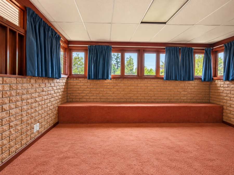 6 Bedroom Property for Sale in Three Rivers Gauteng
