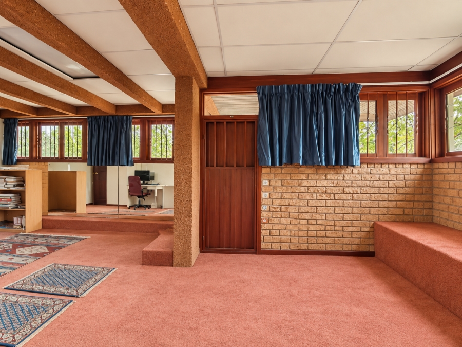 6 Bedroom Property for Sale in Three Rivers Gauteng