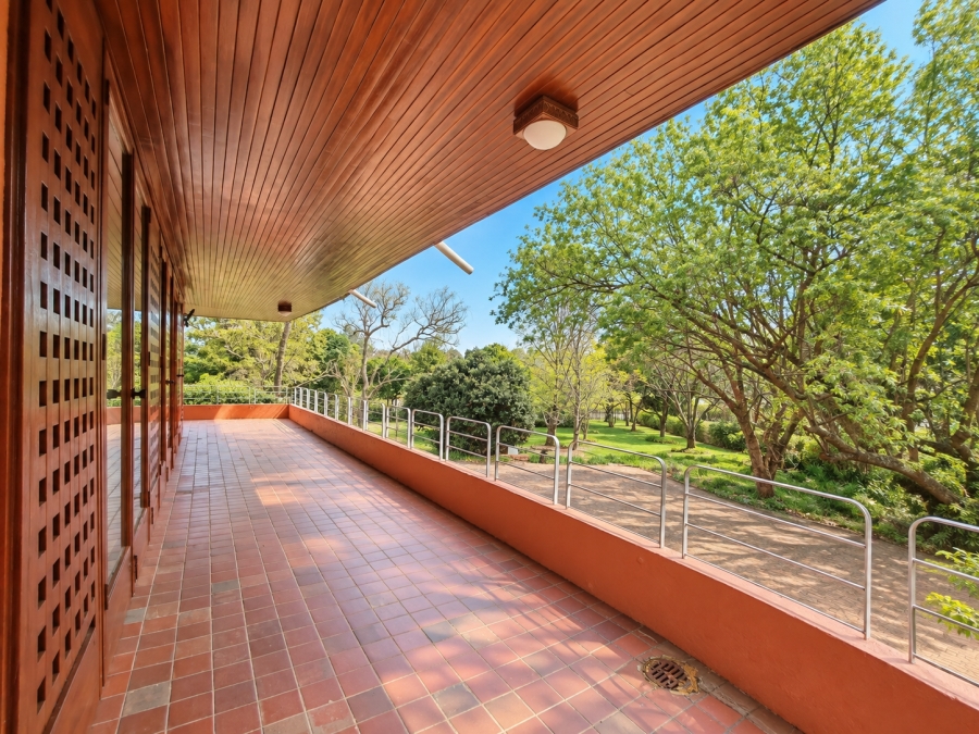 6 Bedroom Property for Sale in Three Rivers Gauteng