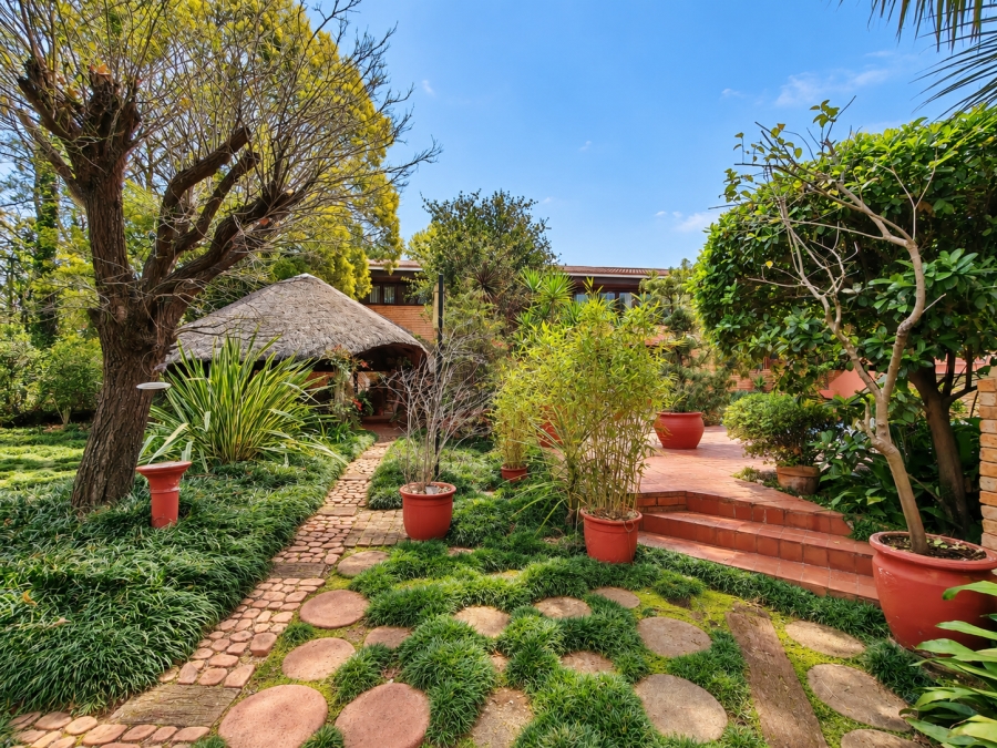 6 Bedroom Property for Sale in Three Rivers Gauteng