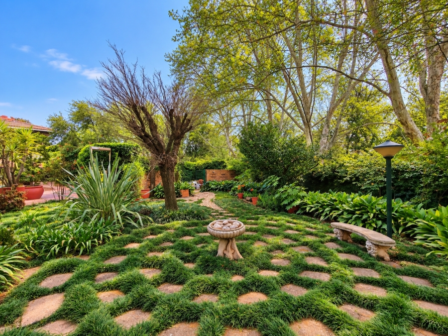 6 Bedroom Property for Sale in Three Rivers Gauteng