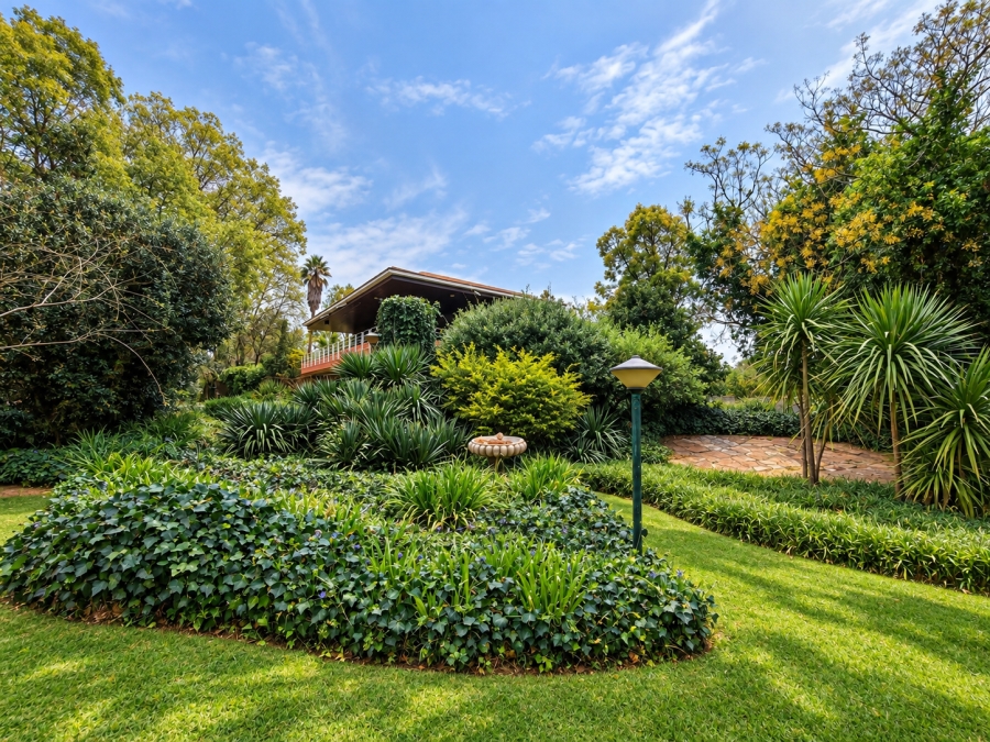 6 Bedroom Property for Sale in Three Rivers Gauteng