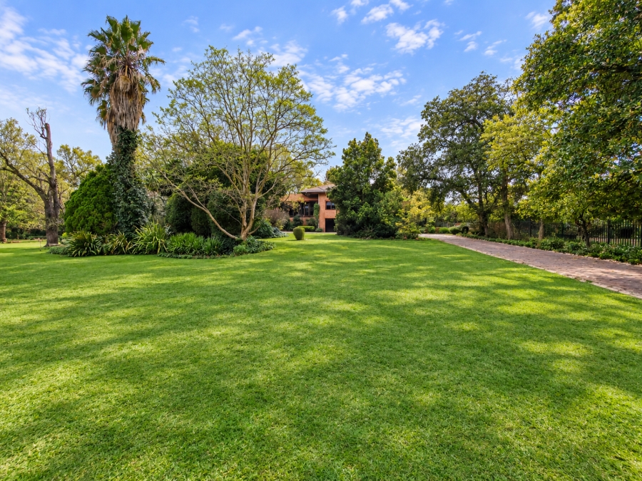 6 Bedroom Property for Sale in Three Rivers Gauteng