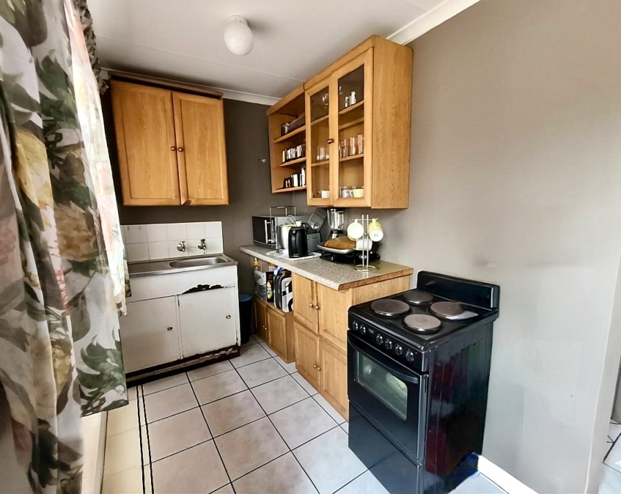 To Let 1 Bedroom Property for Rent in Three Rivers Gauteng
