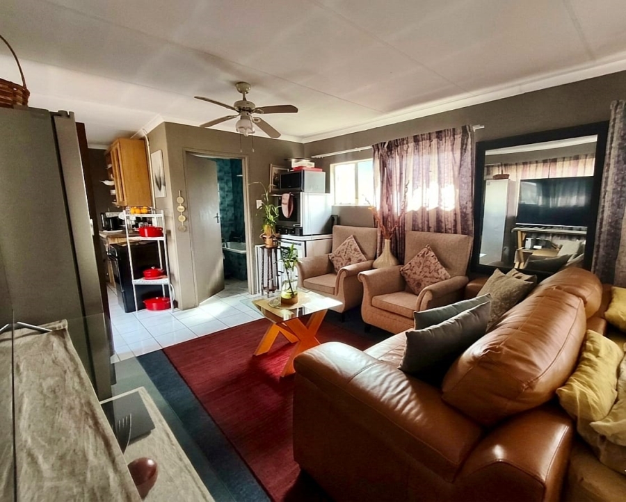 To Let 1 Bedroom Property for Rent in Three Rivers Gauteng