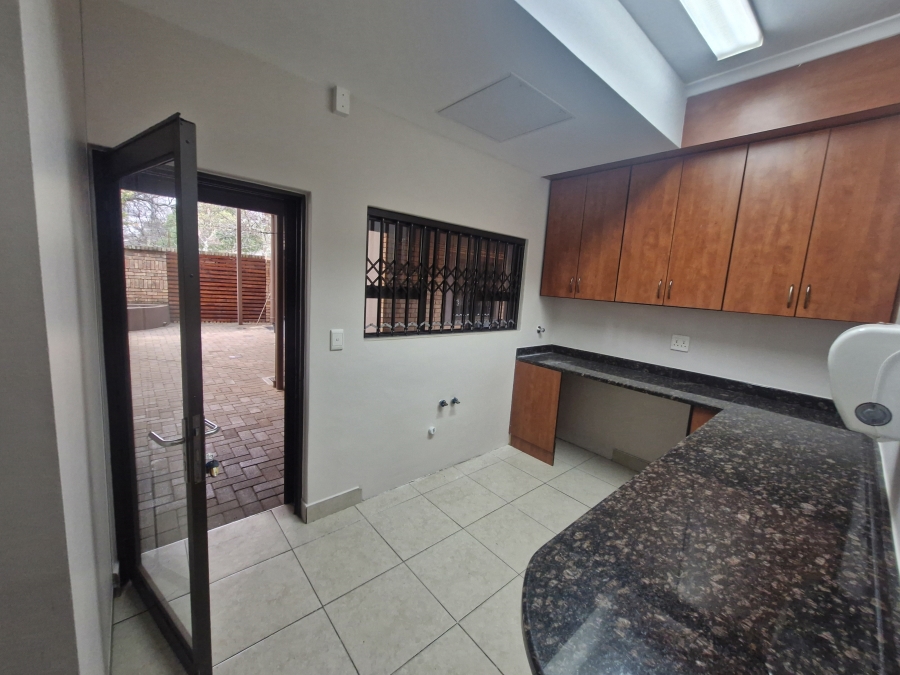 To Let Commercial Property for Rent in Raslouw Gauteng