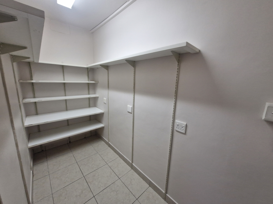 To Let Commercial Property for Rent in Raslouw Gauteng