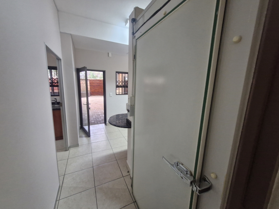 To Let Commercial Property for Rent in Raslouw Gauteng