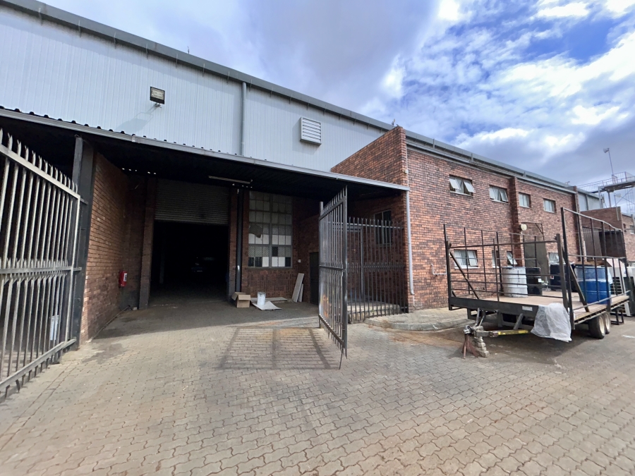 To Let Commercial Property for Rent in East Lynne Gauteng