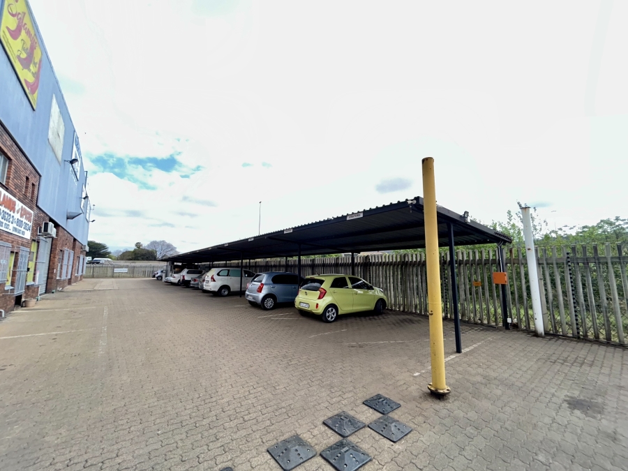 To Let Commercial Property for Rent in East Lynne Gauteng