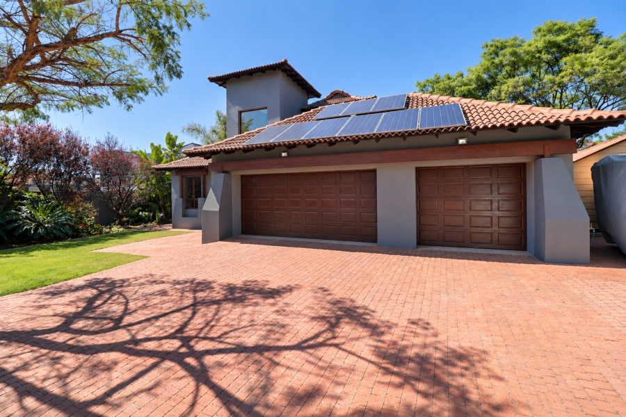 5 Bedroom Property for Sale in Carlswald North Estate Gauteng