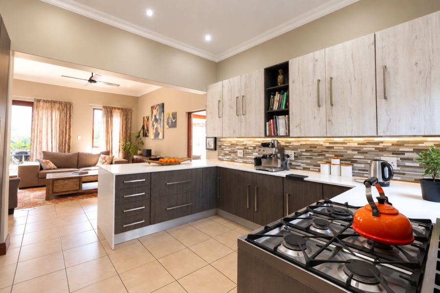 5 Bedroom Property for Sale in Carlswald North Estate Gauteng
