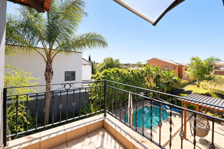 5 Bedroom Property for Sale in Carlswald North Estate Gauteng