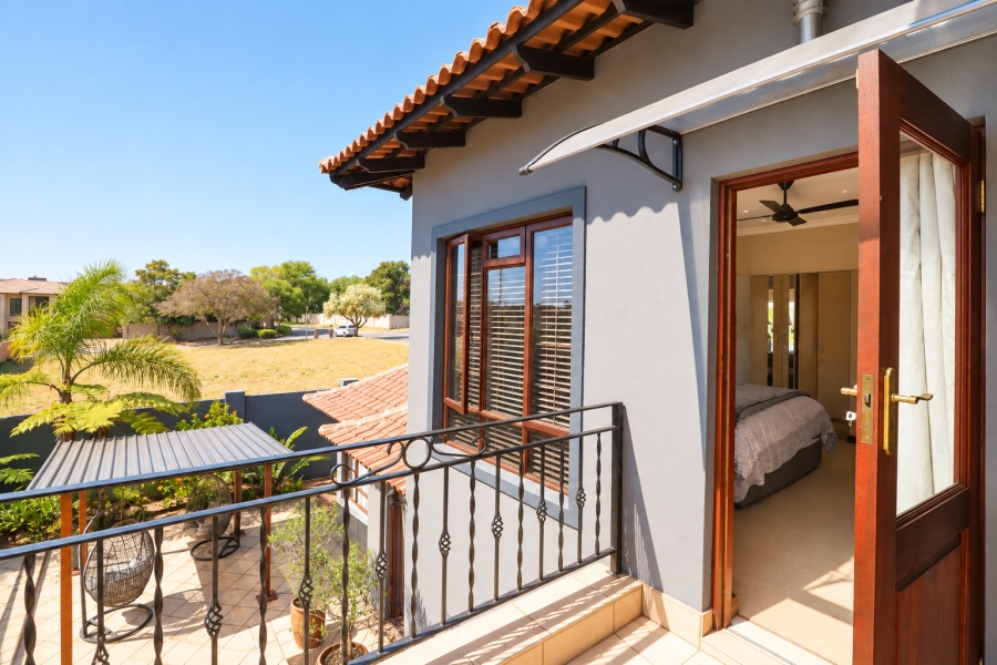 5 Bedroom Property for Sale in Carlswald North Estate Gauteng