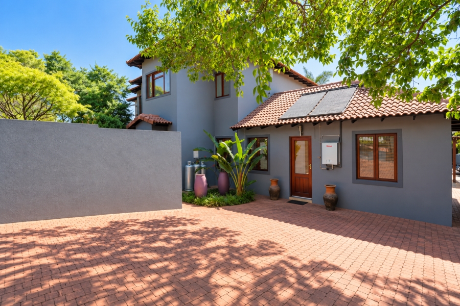 5 Bedroom Property for Sale in Carlswald North Estate Gauteng
