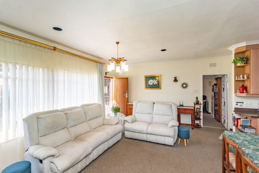 4 Bedroom Property for Sale in Wilro Park Gauteng