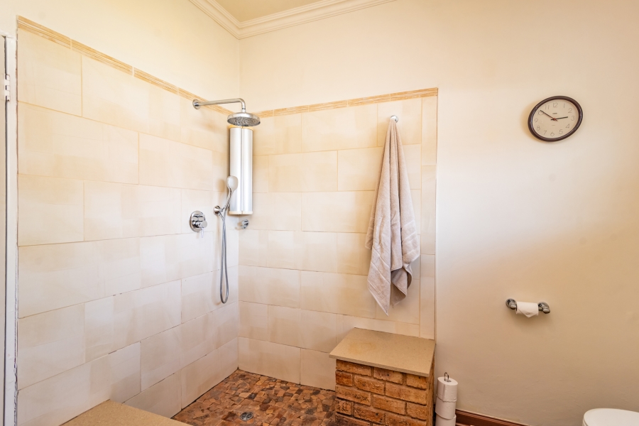 4 Bedroom Property for Sale in Wilro Park Gauteng