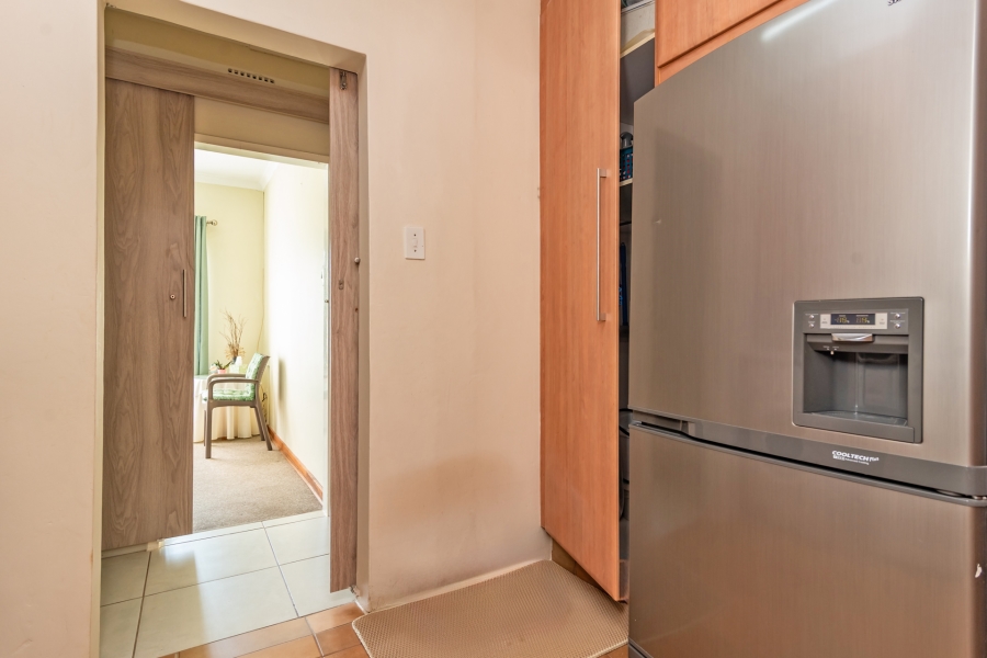 4 Bedroom Property for Sale in Wilro Park Gauteng