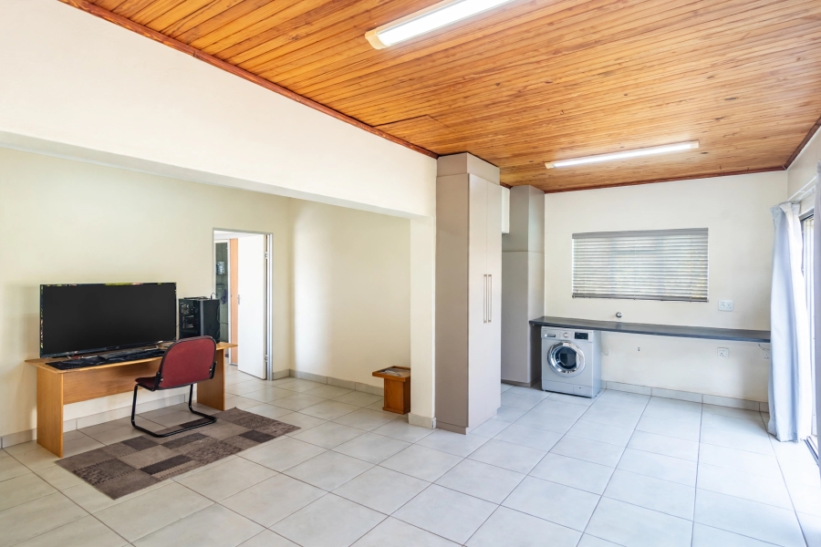 4 Bedroom Property for Sale in Wilro Park Gauteng